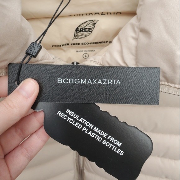 NWT BCBGMAXAZRIA Buttermilk Women's Large Puffer Coat - Picture 13 of 15